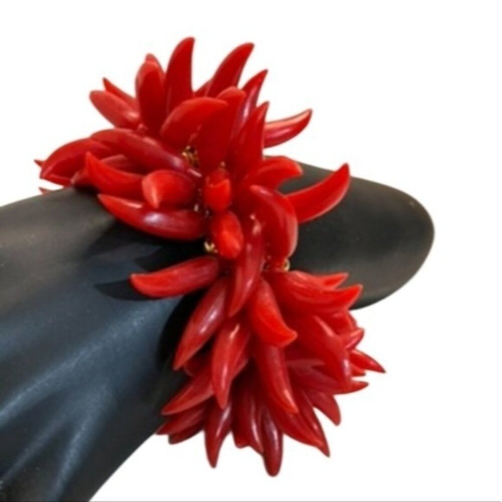 Vintage 70s Red Chili Pepper Stretch Bracelet | Bold Retro Plastic Statement